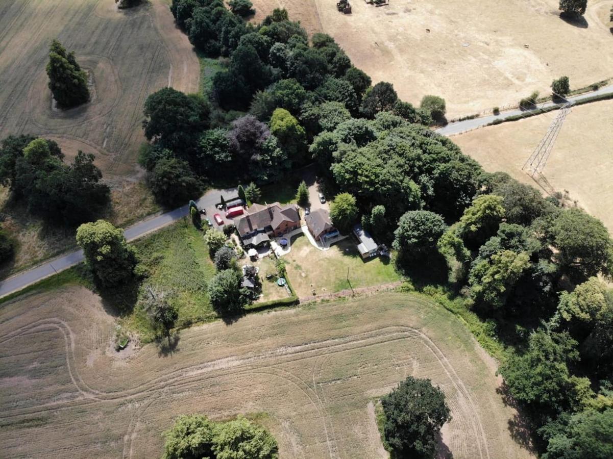 Ferienwohnung Woodland View - A Place To Escape Swynnerton Exterior foto